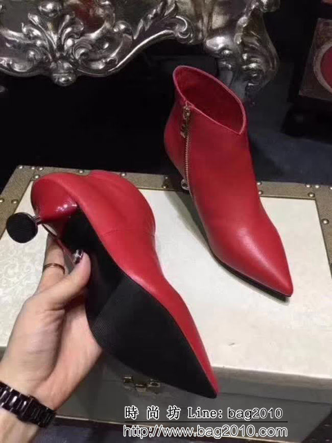DIOR 2017新款 嗆口小辣椒同款 中跟短靴 QZS1060